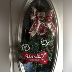 Its a dog Welcome Wonderland!  20” NEW wreath.